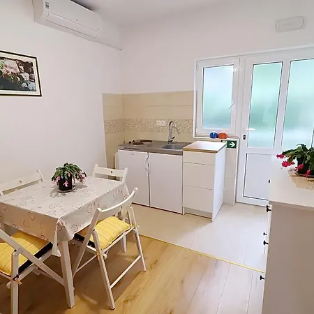 Nodilo - Comfort One Bedroom With Balcony And Sea View 3 Apartment